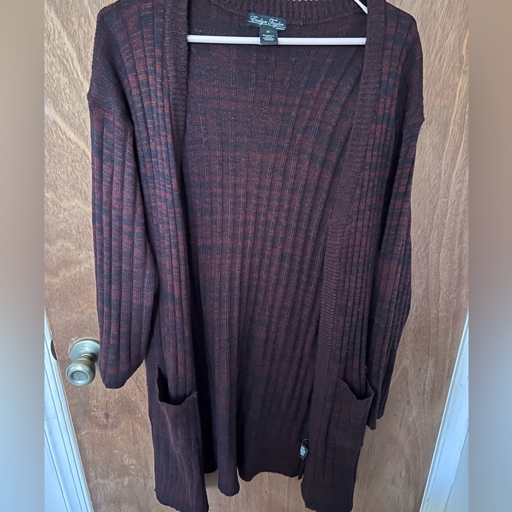 Cardigan burgundy and black